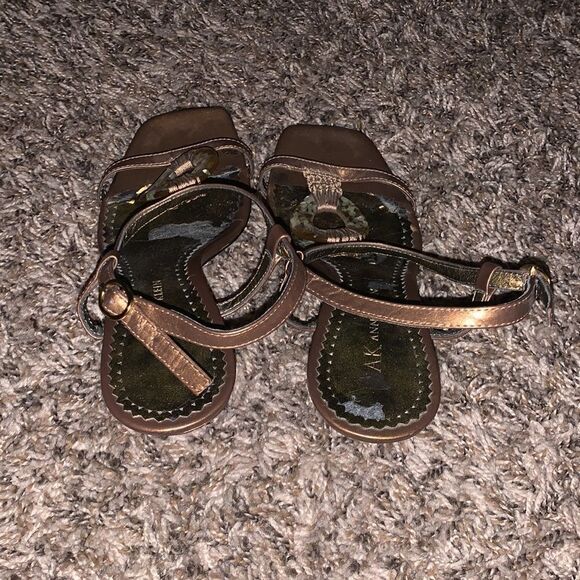 Anne Klein vintage leather wedges, size 6.5. - Picture 4 of 8